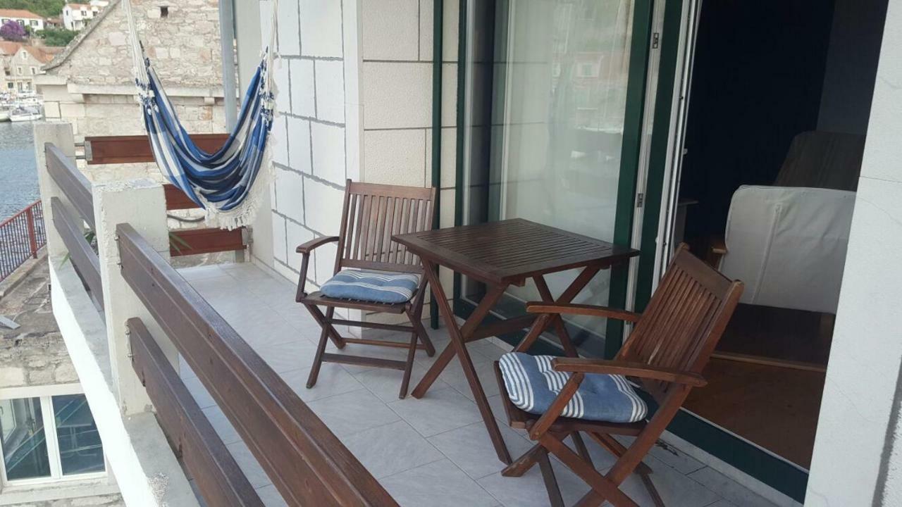 Apartment Vana Stomorska Luaran gambar
